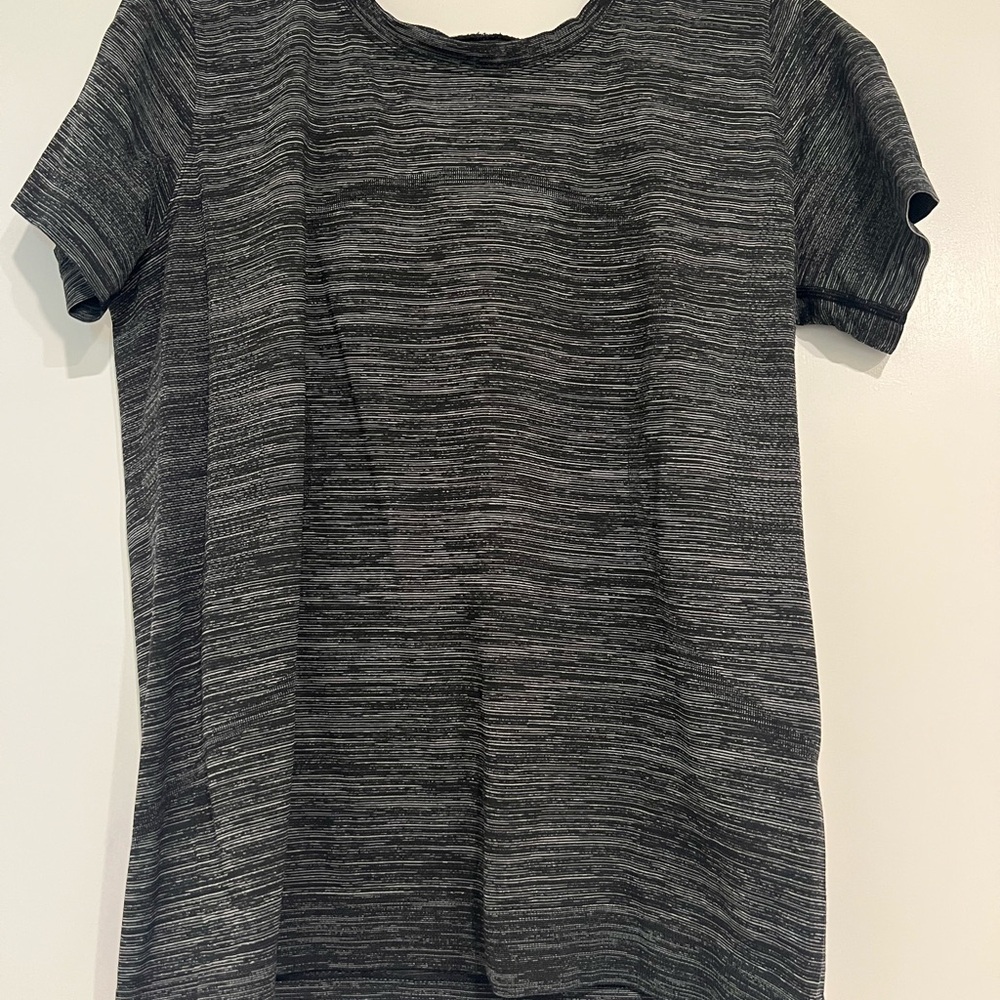 Lululemon Athletic Tshirt